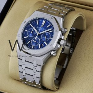 ساعةِAudemars Piguet تعمل بعدادات بلون ازرق وسير فضى من المعدن