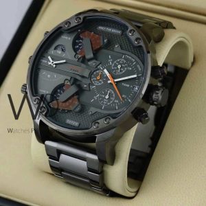 Diesel Men's Watch with a Durable Black Metal Strap and Modern Look