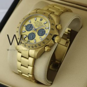 ساعه من rolex تعمل بعدادات بلون دهبى وسير دهبى من المعدن