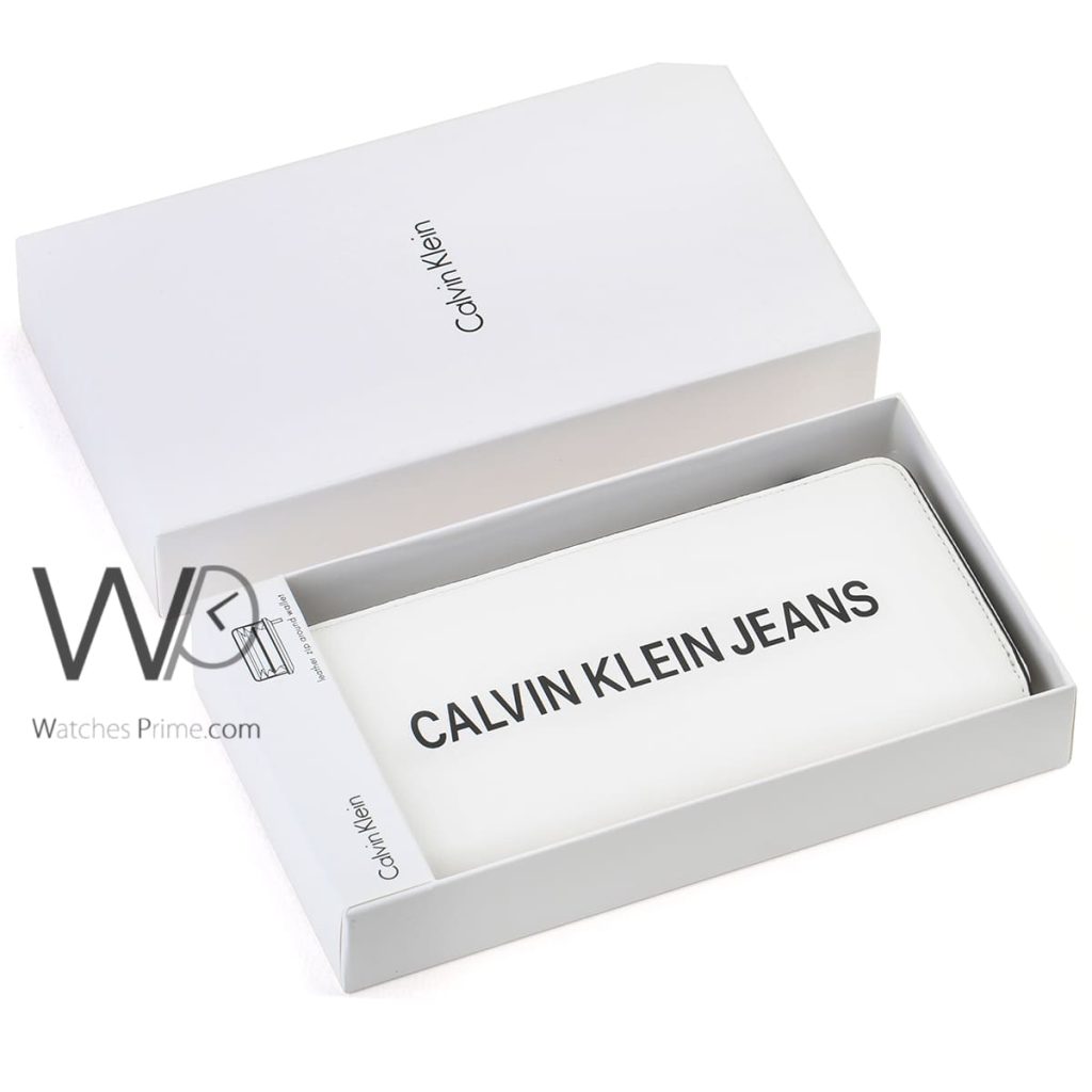محفظة حريمي CK كالفن كلاين Calvin Klein ابيض | واتشز برايم