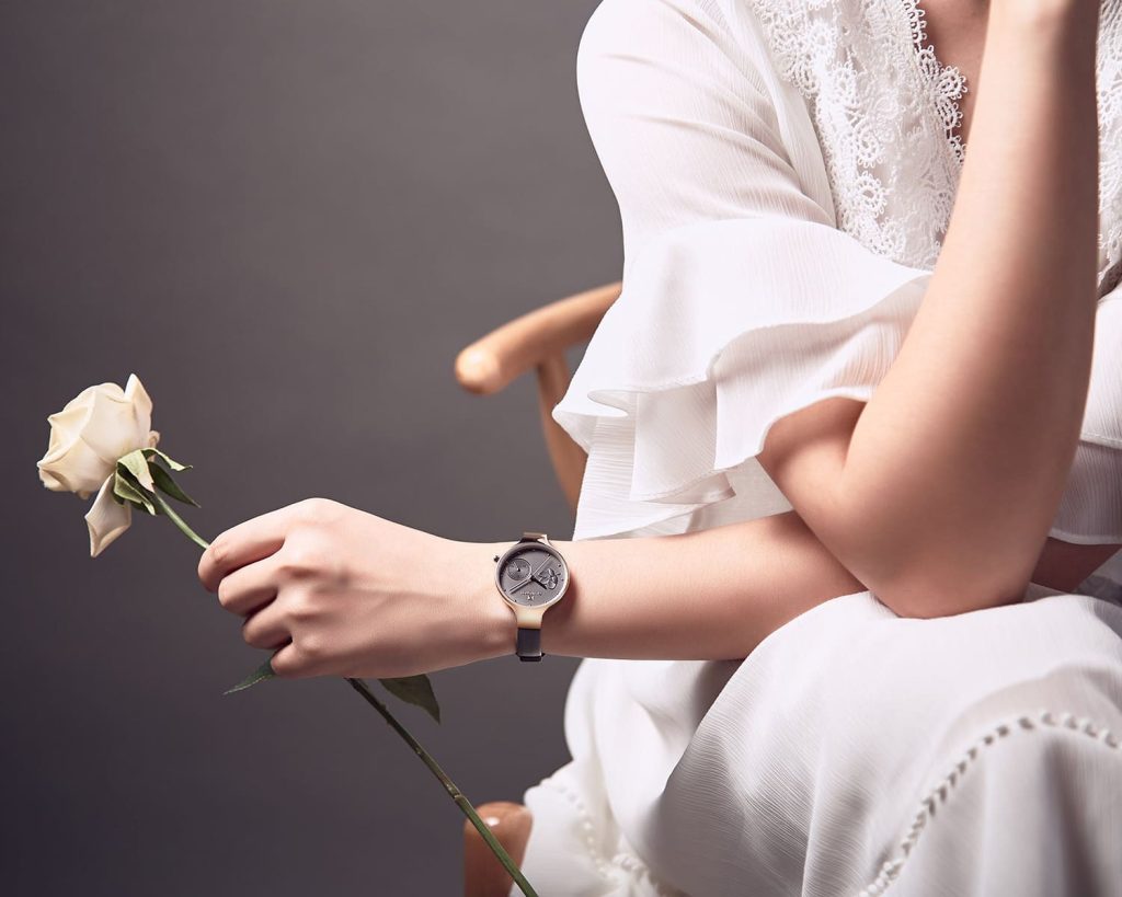 ساعة يد نافي فورس للنساء NF5001 RG GY GY | واتشز برايم