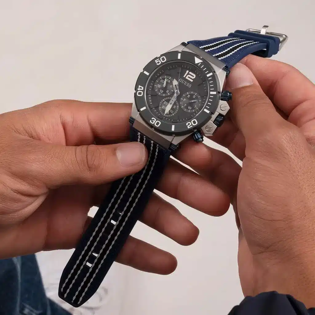 Guess Men's Watch Pilot GW0415G2 | Watches Prime