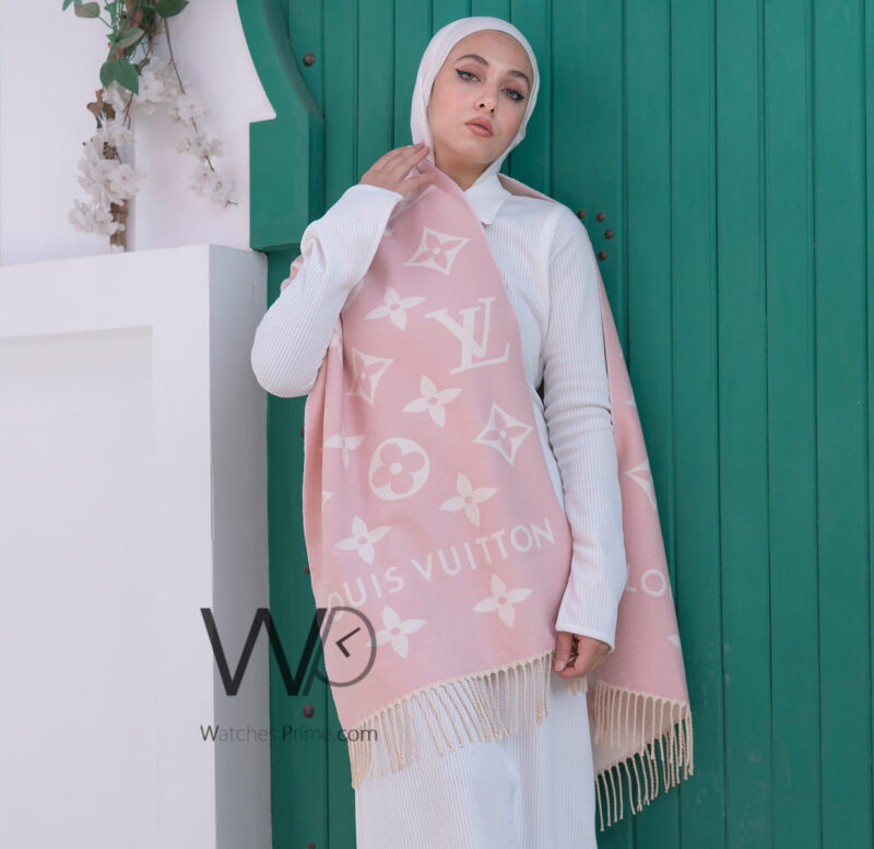 شال سكارف ماركة لويس فيتون LV من صوف الكشمير بلون بيج | واتشز برايم