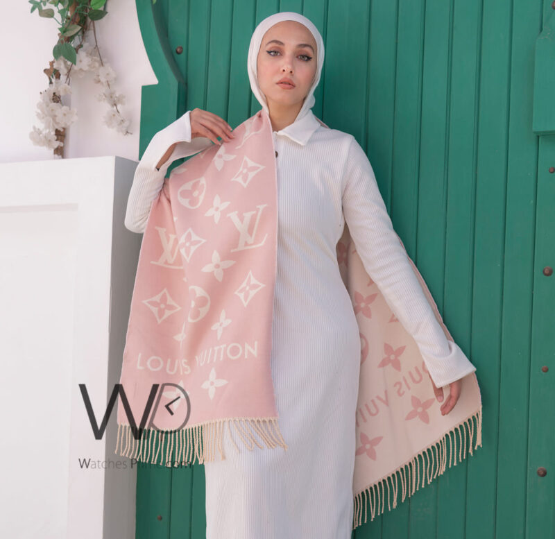 شال سكارف ماركة لويس فيتون LV من صوف الكشمير بلون بيج | واتشز برايم